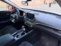 نيسان ألتيما